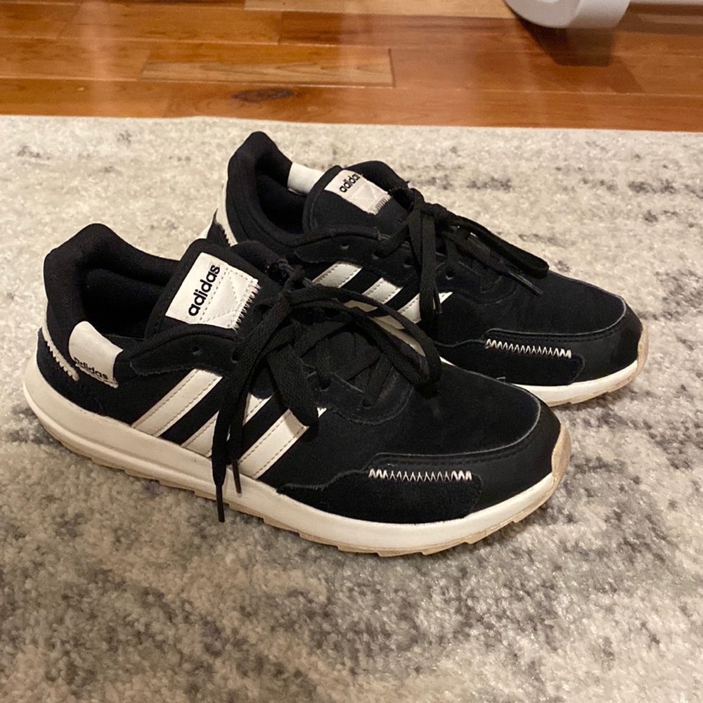 Adidas tennis shoes